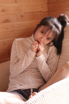 《年轻的女教师》3在线播放